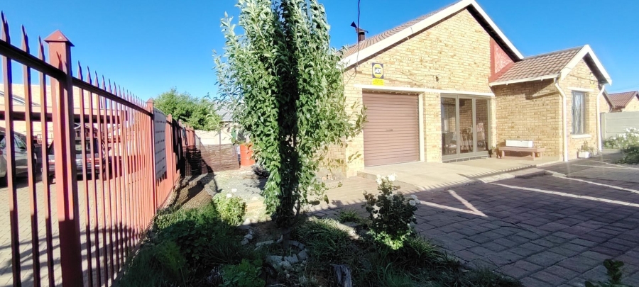 3 Bedroom Property for Sale in Grasslands Free State